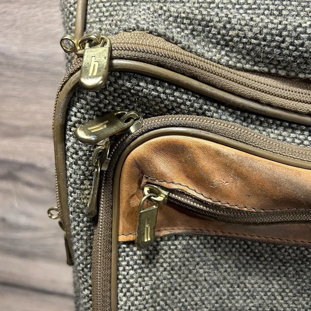 Vintage HARTMANN - Luggage 24x24x12‎ Tweed Garment Bag- excellent Late 80s
